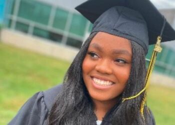 Star student Shanya Robinson-Owens earned over $1 million in scholarships from 18 colleges, surprising Shanya and her family. Image: Christine Owens