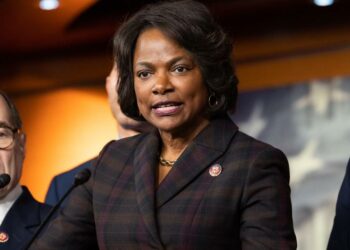Val Demings, officer, Ma'Khia Bryant