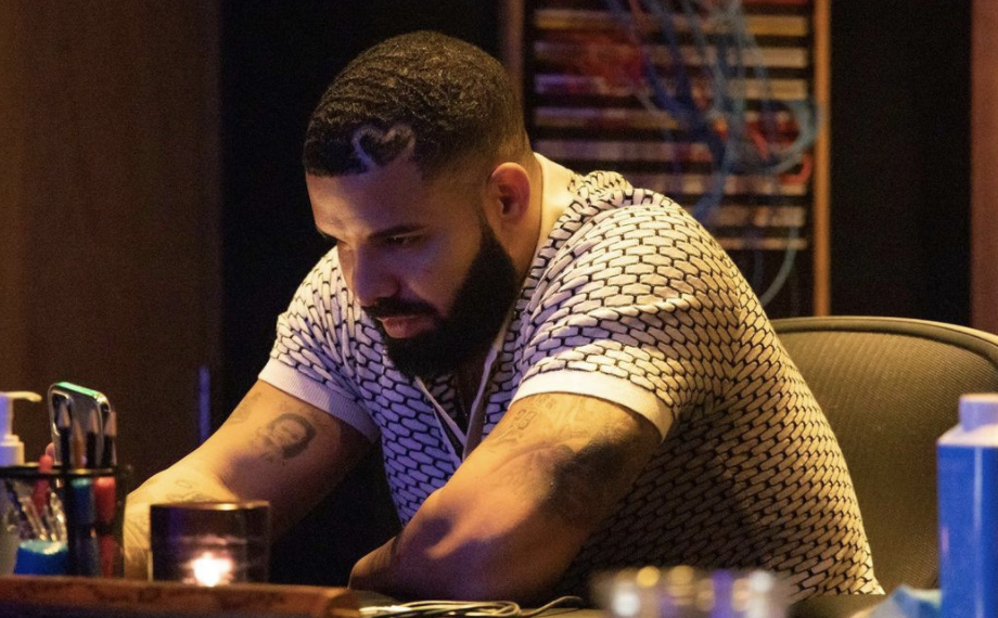 Drizzy, Drake,TravQue, liquor, tab, skit