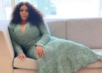 Parker, plus-size, Macys, Nina, E!, host