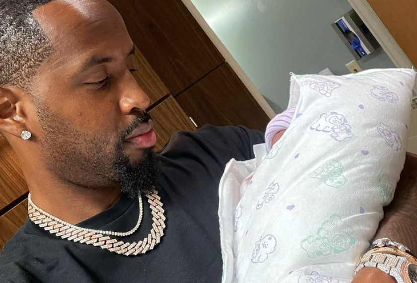 birth, son,Safaree,Erica,Mena, Monday