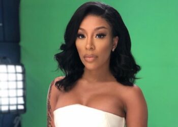 k michelle, shows, off, curves, after, removing, butt, implants