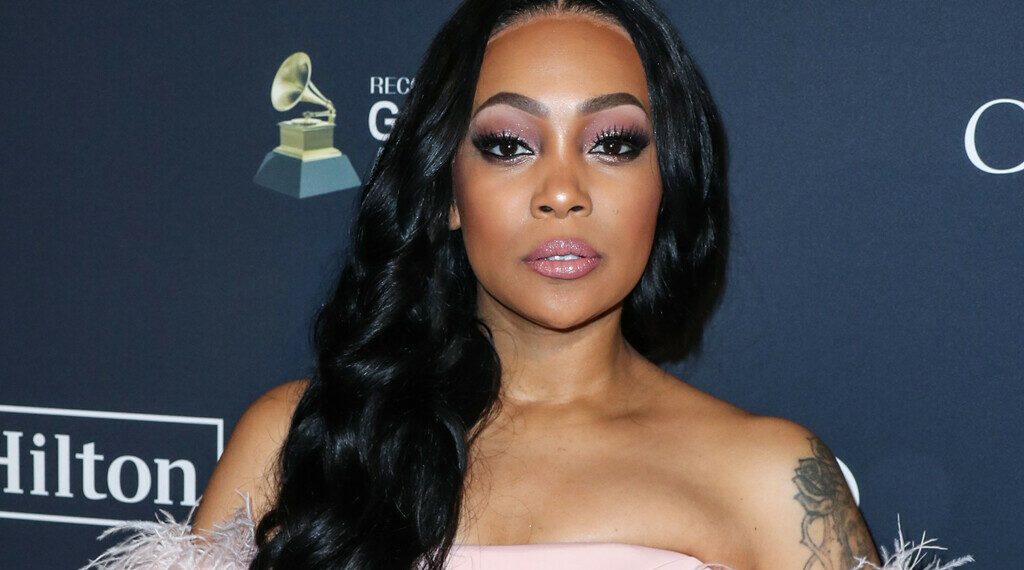 monica, shares, hardships, her, second, surgery, endometriosis