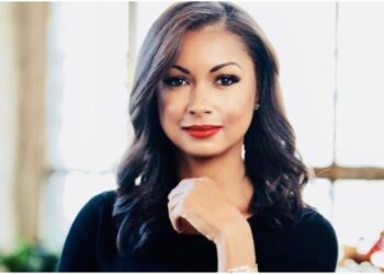 eboni k williams RHONY Luann de Lesseps