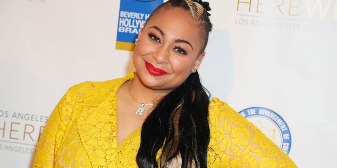 Raven-Symoné's Blue Hair is the Ultimate Summer Look - wide 1