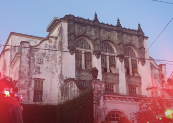 Beyonce, Jay-Z, Carters, Home, Fire, Caught, Set, Arson, Allegedly