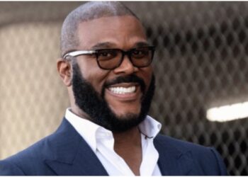 Tyler Perry Sistas prostate tickled