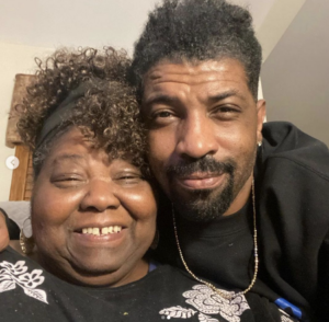 Deon Cole, Charleen, Chicago, mourning