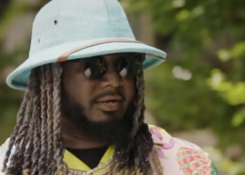 nurse, vaccination,T-Pain, grandmother, COVID-19, debate