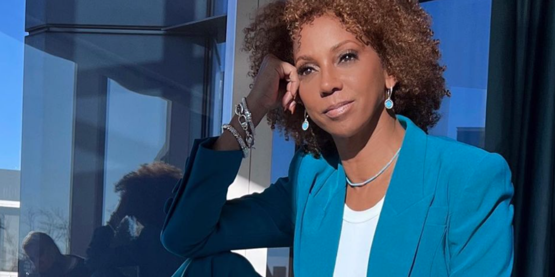 Holly Robinson-Peete, Hangin' with Mr.Cooper, Show, Reboot, Raven Simone, Mark Curry