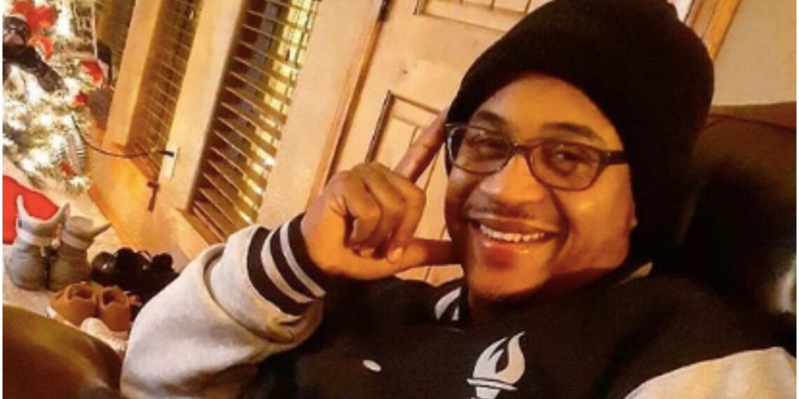 Orlando Brown Fans Twitter addiction