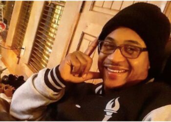 Orlando Brown Fans Twitter addiction