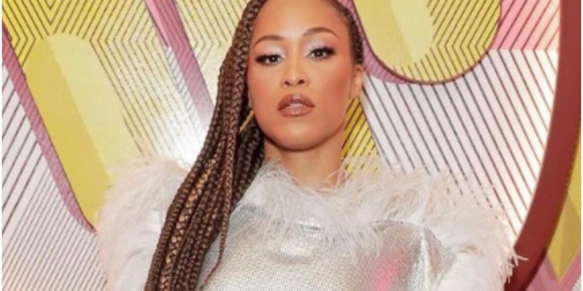 Eve pregnant Instagram Maximillion Cooper