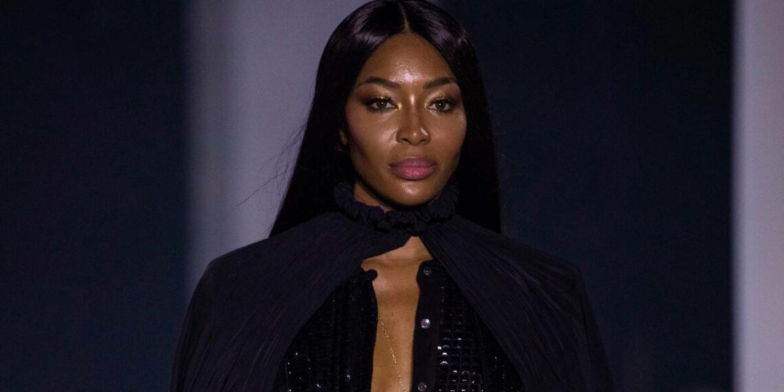 Campbell, supermodel, stunning, Paris Fashion Week, Lanvin
