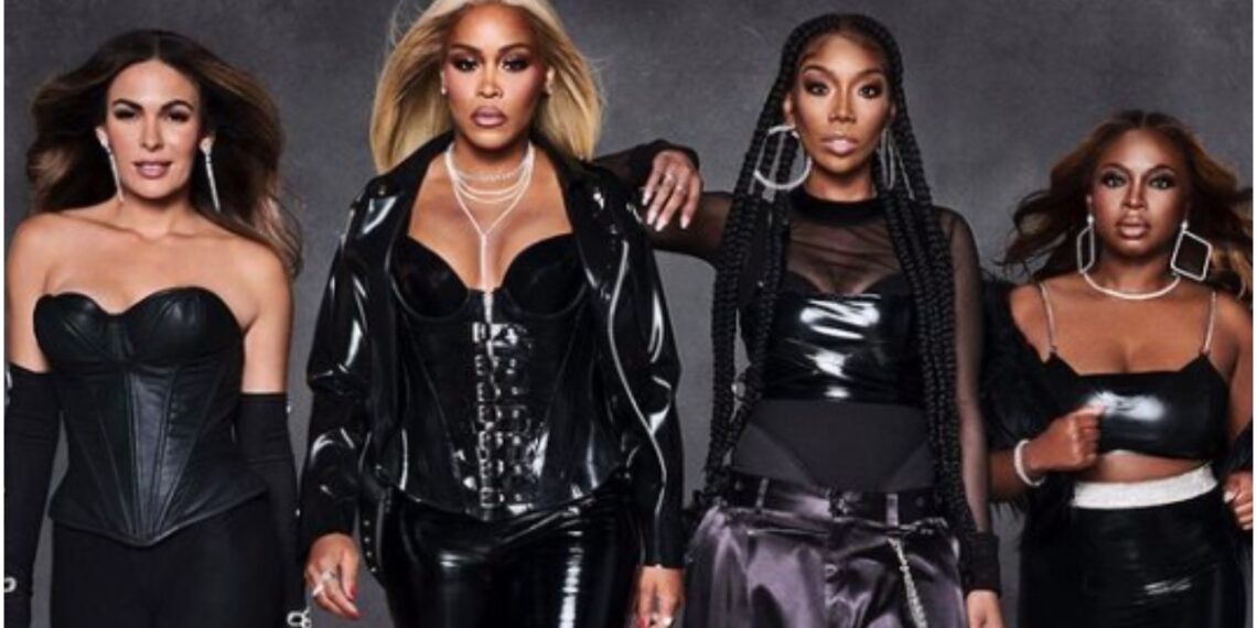 Eve maternity leave queens