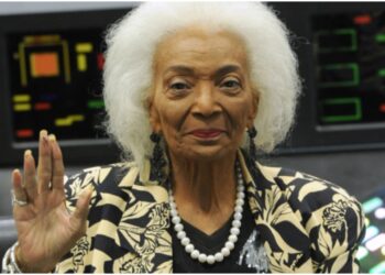 Nichelle Nichols comic con los angeles