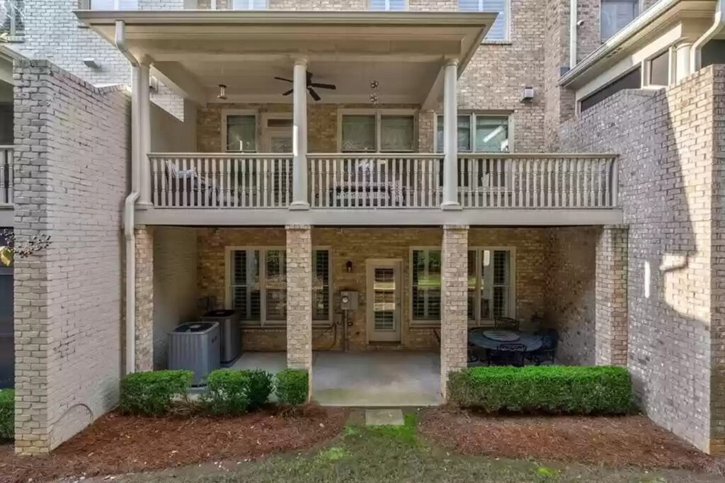 Bobbi Kristina Brown, Townhome, Atlanta, Georgia, Sold.