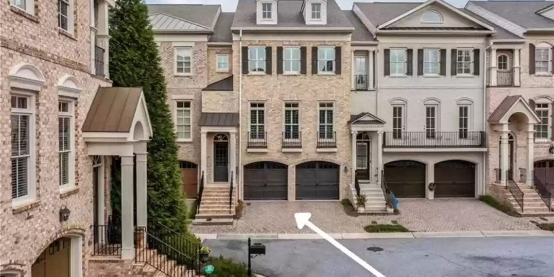 Bobbi Kristina Brown, Whitney Houston, Nick Gordon, Townhome, Atlanta, Georgia, Sold.