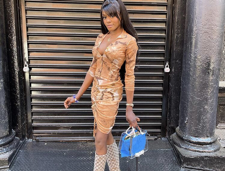 Harlem rapper Azealia Banks criticizes Kanye West on Instagram
