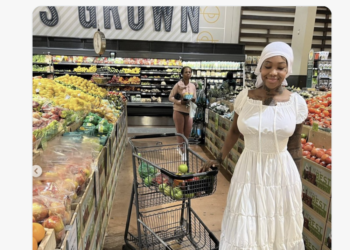 Summer Walker, African Traditional Religions, white, Twitter,trolls, Jay Versace