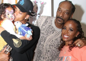 Snoop Dogg, giraffe, costume, Birthday, party, rapper, Shante Broadus, wife