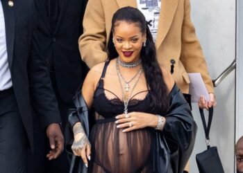 Rihanna, Savage X Fenty, Maternity, Fashion, Sheer, Black, Dior, Dress, Dior, Fashion, Show, Paris Fashion Week, A$AP Rocky.
