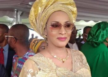 Bianca Ojukwu, Widow, Biafran Leader, Late, Husband, Odumegwu Ojukwu. Governor Charles Soludo, Inauguration, Former, First Lady, Ebelechukwu Obiano, Anambra State, Slap, Viral Video.