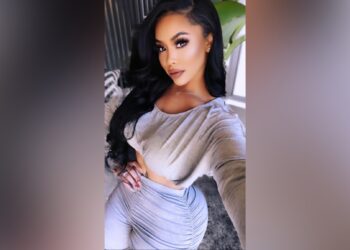 Flava of Love, Cast member, Reality Star, Deelishis, Chandra Davis, New Look, Claims, Plastic Surgery, Instagram, Videos, Comments, Twitter, Users.