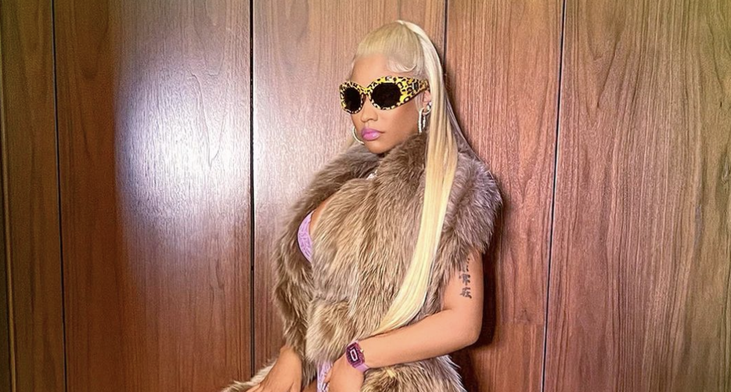 rapper Nicki Minaj Onika Maraj Barbz Twitter social media celebrity tweets high sober