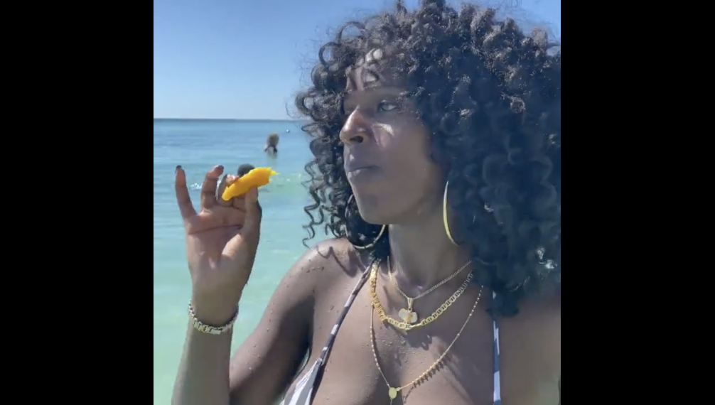Barbados,Damarys, mango, ocean, sea, Rihanna, fruit, fecal matter, bacteria, beach,Roatan, swimwear