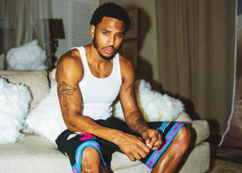 Rory Farrell, podcaster, Songz, Trey, Instagram, live, scum, criticize, documentary, R. Kelly
