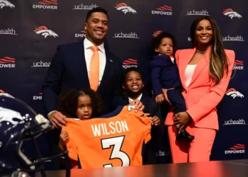 Russell Wilson, NFL, Player, Quarterback, Wife, Ciara, $25 Million, Mansion, Englewood, Colorado, Contract, Denver Broncos.