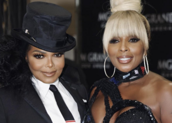 Mary J. Blige Janet Jackson 2022 Billboard Awards Icon longtime friend