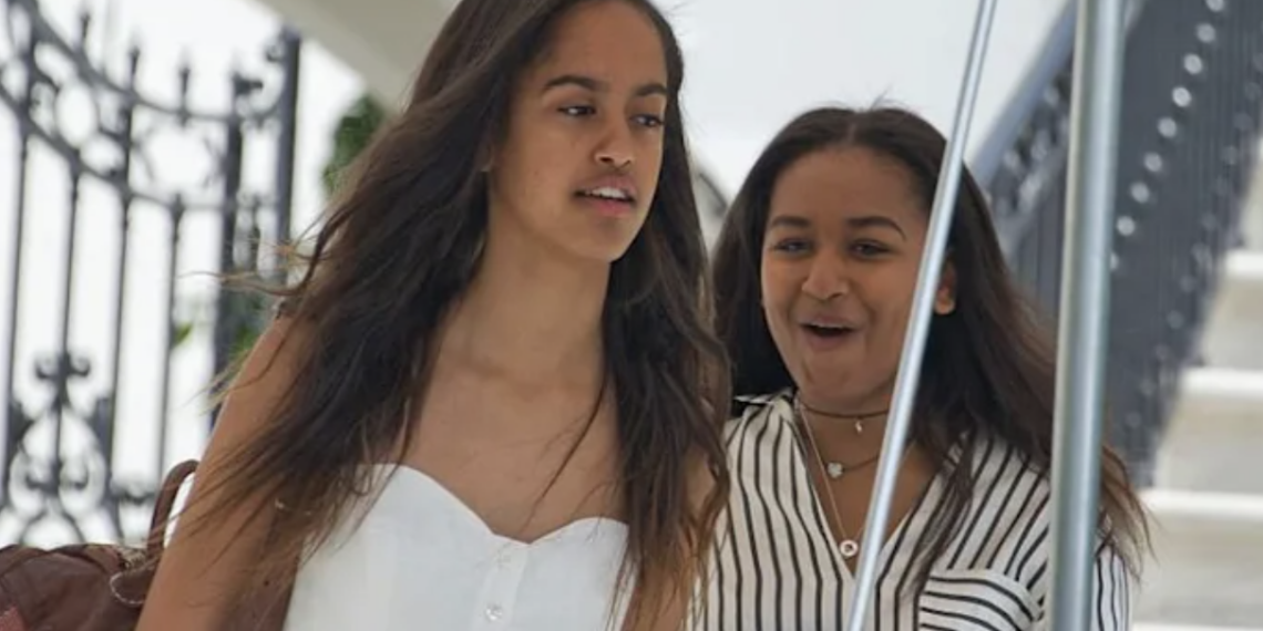 Sasha Obama, Malia Obama, Sisters, Reunion, LAX, Airport, Michelle Obama, First Lady, the Ellen Degeneres Show, Clifton Powell Jr.