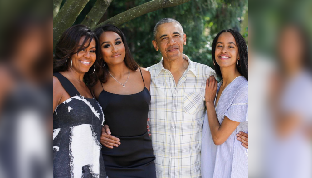 daughter, Malia Obama, Michelle, Barack, celebrate, photos, post,