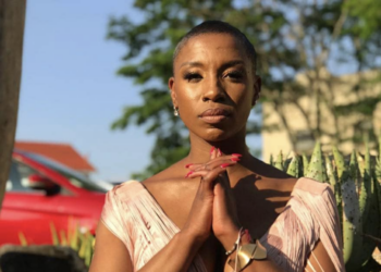 Busisiwe Lurayi,How To RuinChristmas,actress,South African,Netflix