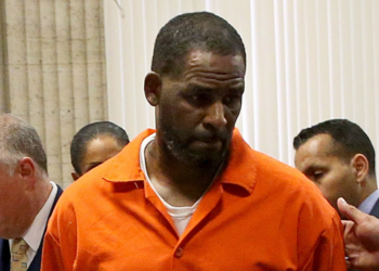 inmate, account, paid, New York, funds, R. Kelly, prosecutors, fines, seize.