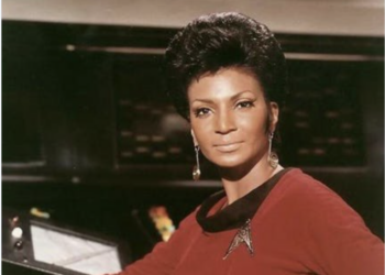 Uhura, Nichelle Nichols, dead, Star Trek, actress, trailblazer