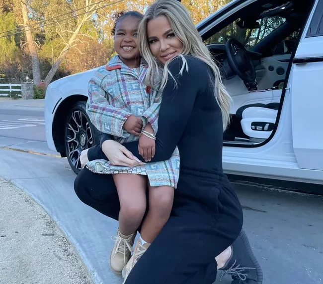 Tristan Thompson,Khloe Kardashian,baby boy,surrogate