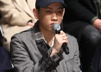 South Korea, Crush, K-Pop, anti-Blackness, fans
