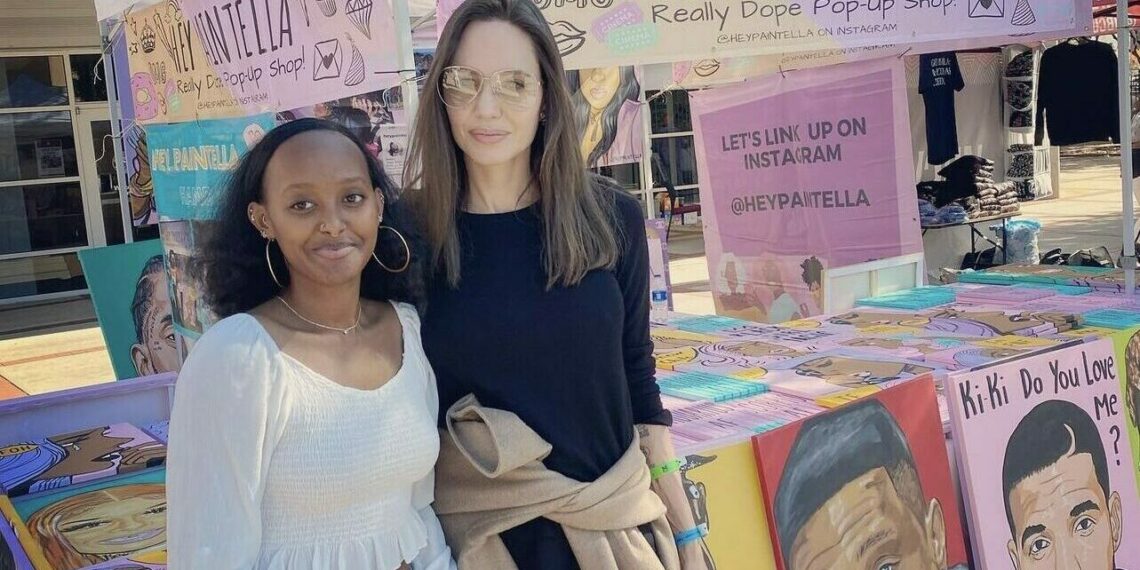 award-winning actress Angelina Jolie daughter Zahara Jolie-Pitt Spelman's homecoming weekend Black Twitter support