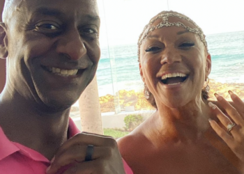 R&B singer Chanté Moore former BET executive Stephen Hill tied the knot intimate beachfront wedding