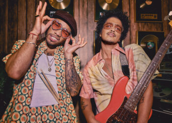 An Evening With Silk Sonic, Leave the Door Open, duo, Album of the Year, Silk Sonic, Grammys, Anderson .Paak, group, Bruno Mars