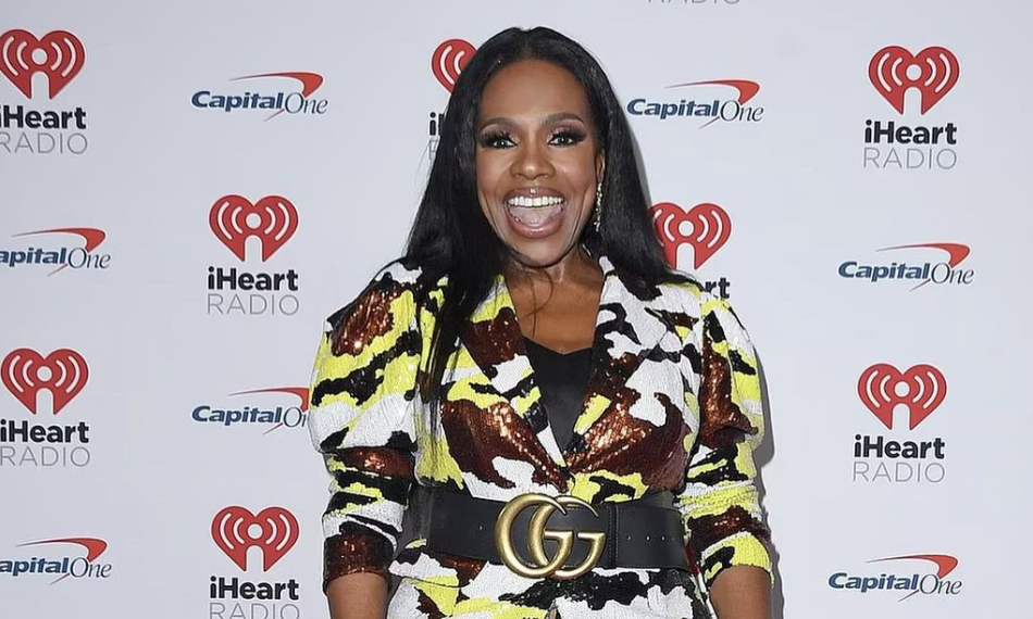 video, Sheryl Lee Ralph, Delta Airlines, American Airlines, flight,airport