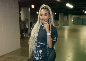 Know For Sure,B. Simone,podcast, Megan Brooks, showers,bathing,