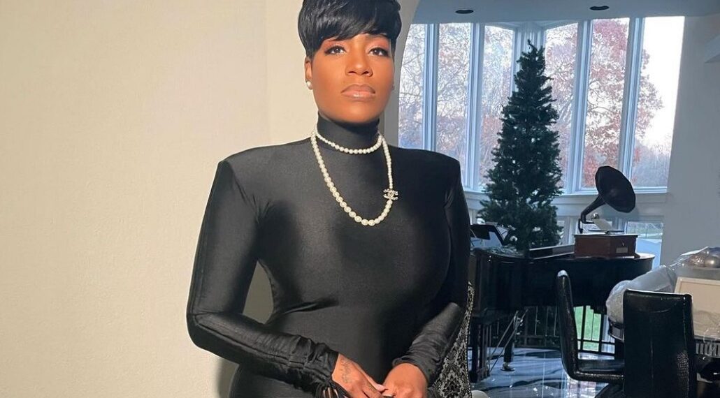 singer, video, ceremony, organization, soror, sorority, Sigma Gamma Rho, member, Fantasia Barrino-Taylor