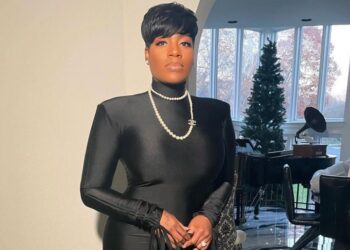 singer, video, ceremony, organization, soror, sorority, Sigma Gamma Rho, member, Fantasia Barrino-Taylor
