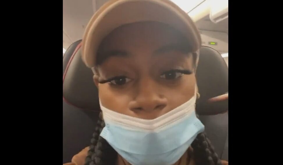 flight, phone, flight attendant, John, passengers, employees, airline, American Airlines, Sha'Carri Richardson