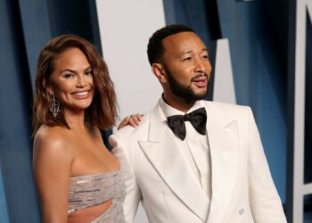 John Legend, Chrissy Teigen, baby