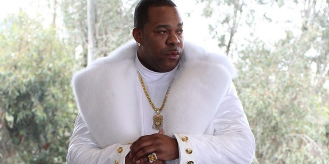 Twitter, butt, video, Las Vegas, Nikita Mathis, rapper, airport, Busta Rhymes